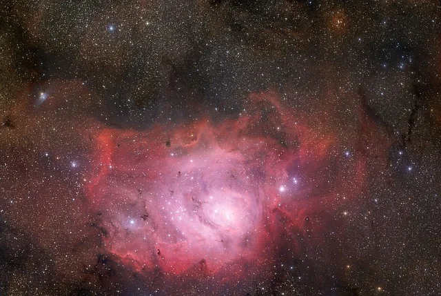 lagoon nebel, messier 8, ngc 6523, emissionsnebel, reflexion nebel, sternbild schütze, galaxis, sternenklarer himmel, raum, natur, universum, nachthimmel, himmel, raumfahrt, raum hintergrund
