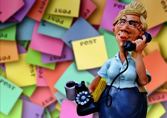 sekretärin, büro, akten, telefonieren, telefonhörer, anrufen, kommunikation, terminieren, anruf, office, arbeit, bürojob, telefonistin, schreibtisch, sekretärin, sekretärin, sekretärin, sekretärin, sekretärin, telefonistin