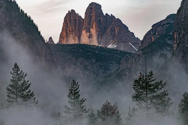 drei zinnen von lavaredo, drei zinnen, gebirge, dolomiten, berge, alpen, italien, venetien, natur, landschaft, cadore, europa, panorama, nebel, wald, berg, sonnenaufgang, dämmerung, drei zinnen, drei zinnen, drei zinnen, drei zinnen, dolomiten, dolomiten, dolomiten, dolomiten, dolomiten